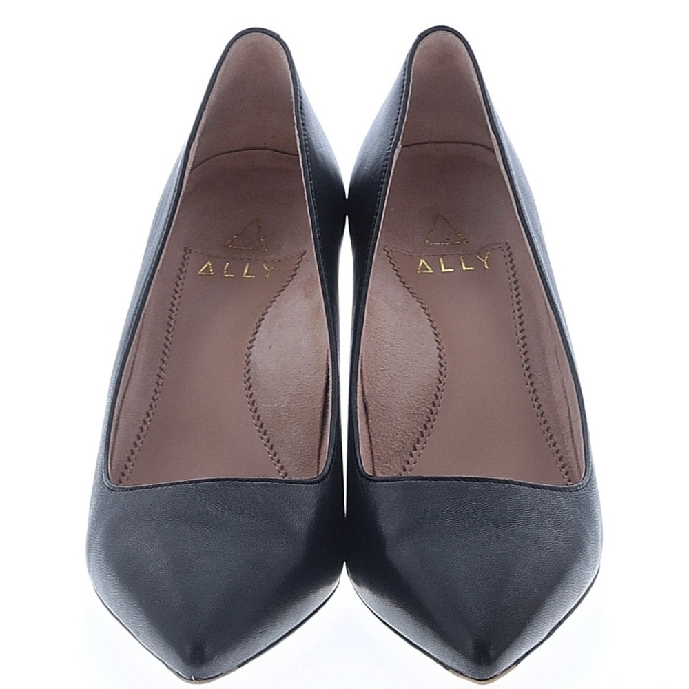 Ally NYC The Classic Pump - Picture 2 of 10